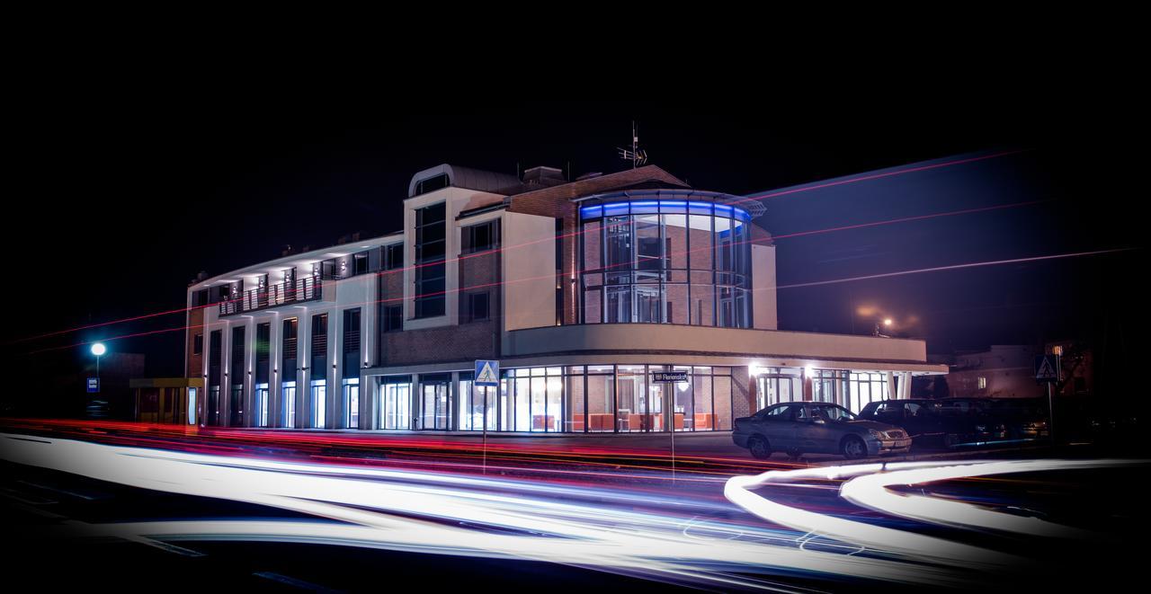 Hotel Kosma Kozmin Εξωτερικό φωτογραφία
